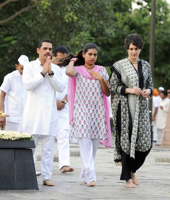 जब कैमरे में कैद हुए प्रियंका गांधी के बच्चे, 10 PHOTOS में देखें