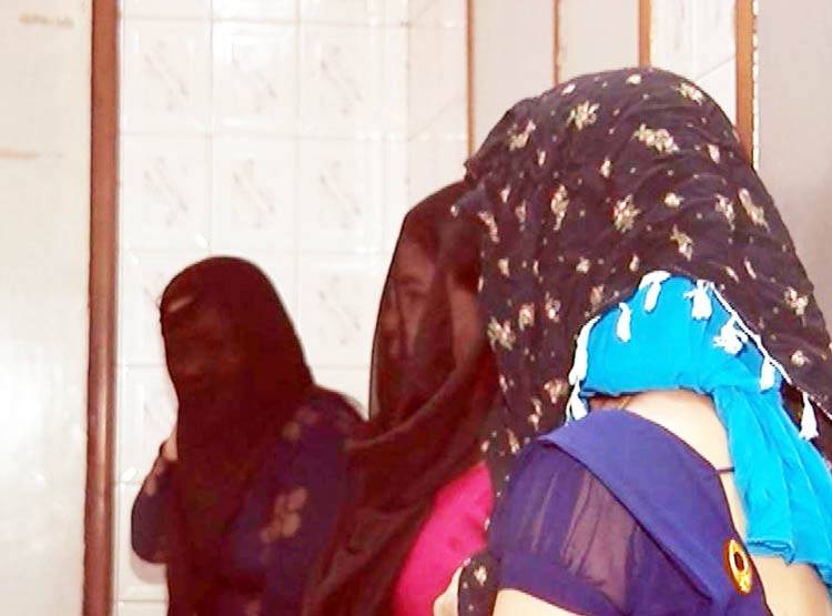 GB रोड के कोठों से पोलिंग बूथ तक की कहानी, रौंगटे खड़े कर देगी सच्चाई