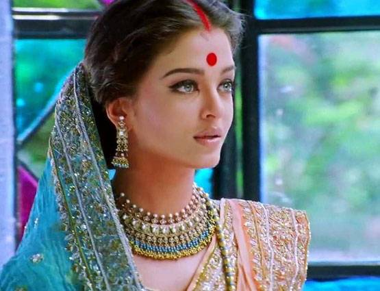 मां के किए जाते हैं 16 श्रृंगार, जानें किस श्रृंगार का क्या है मतलब