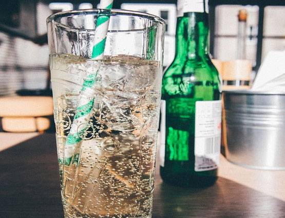 खाने की इन 7 चीजों से बढ़ सकता है हार्ट अटैक का खतरा, पार्टीज की होते हैं शान