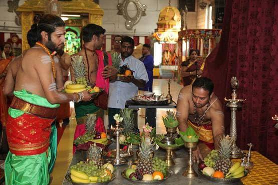 श्रीलंका में क्यों एक-दूसरे के दुश्मन हो गए हैं बौद्ध-मुस्लिम-ईसाई