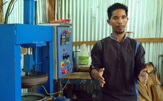 यूट्यूब से सीखा डिस्पोजेबल प्लेट्स बनाना, खोली खुद की कंपनी