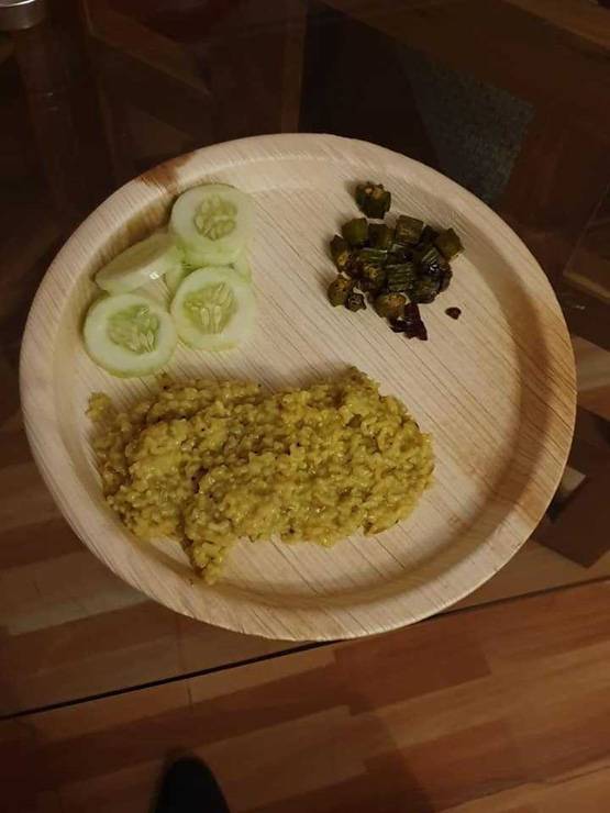 यूट्यूब से सीखा डिस्पोजेबल प्लेट्स बनाना, खोली खुद की कंपनी