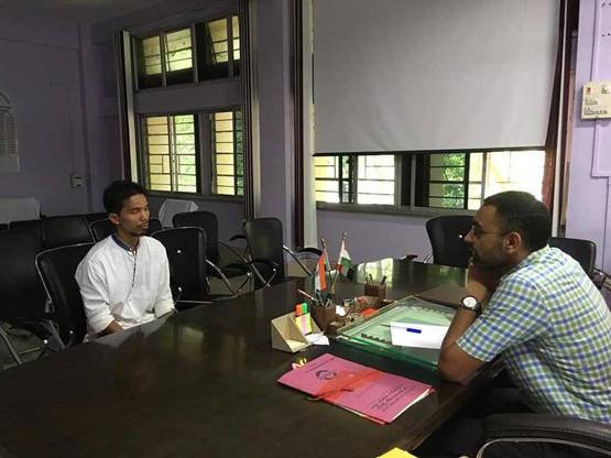 यूट्यूब से सीखा डिस्पोजेबल प्लेट्स बनाना, खोली खुद की कंपनी