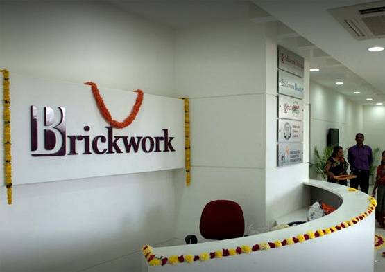 IAS की नौकरी छोड़, इन 5 लोगों ने शुरू किया खुद का बिजनेस