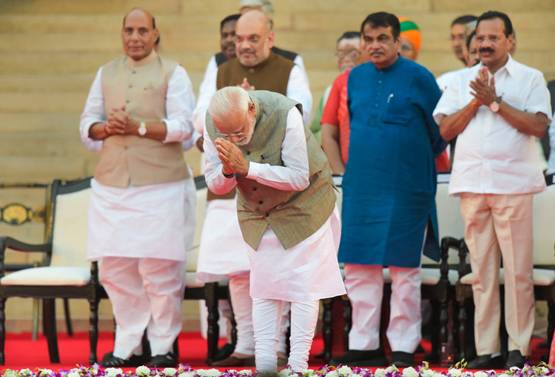 15 तस्वीरों में देखें पीएम मोदी के शपथ समारोह के बेस्ट मोमेंट