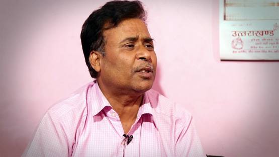 पैर से लिखकर 81% लाने वाली निष्ठा के आगे फीके हैं CBSE टॉपर्स