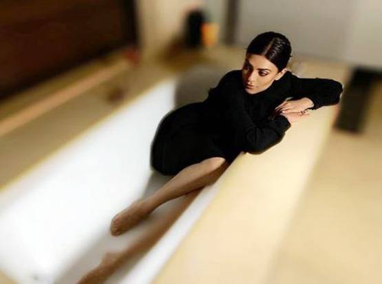 सुष्मिता सेन ने बाथटब में दिए पोज, बॉयफ्रेंड ने किया ऐसा कमेंट