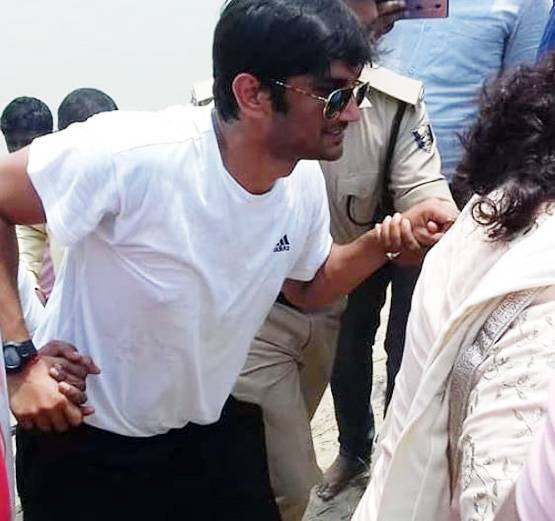 17 साल बाद बिहार के गांव आए सुशांत, मन्नत पूरी, कराया मुंडन!