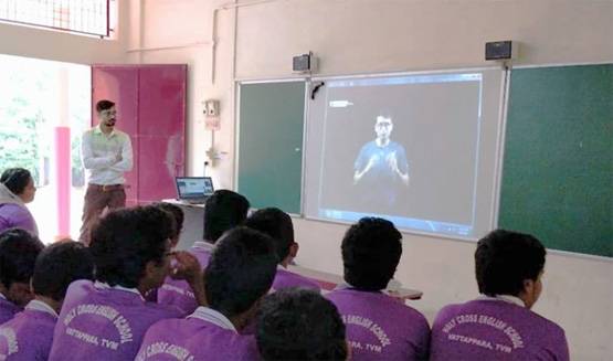 IAS की नौकरी छोड़, इन 5 लोगों ने शुरू किया खुद का बिजनेस