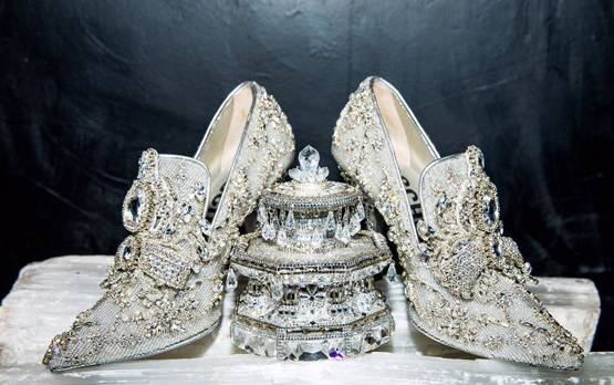 बर्गर आउटफिट में दिखीं केटी पेरी, यूं ही नहीं होती मेट गाला के फैशन की चर्चा