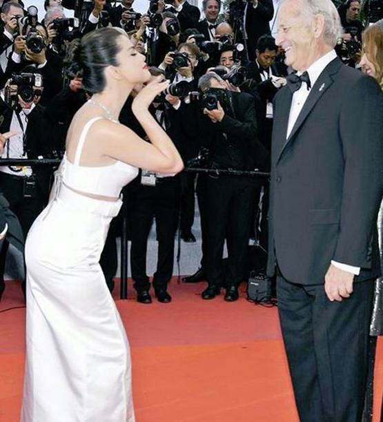 कान्स 2019: पॉप सेंसेशन सेलेना गोमेज का ग्लैमरस लुक में डेब्यू