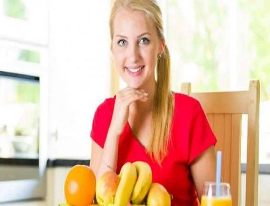 उम्र के साथ बढ़ रहीं चेहरे की झुर्रियां, ये रहे 5 रामबाण इलाज