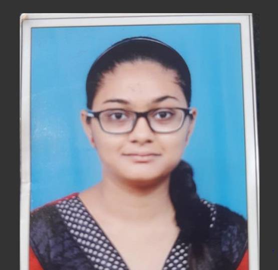 Surat Fire: अपना रिजल्ट नहीं देख पाईं ये 3 छात्राएं, एक दिन पहले मौत