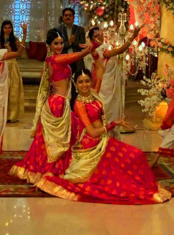 क्या हिना और एरिका की हुई दोस्ती? मस्ती करती आईं नजर