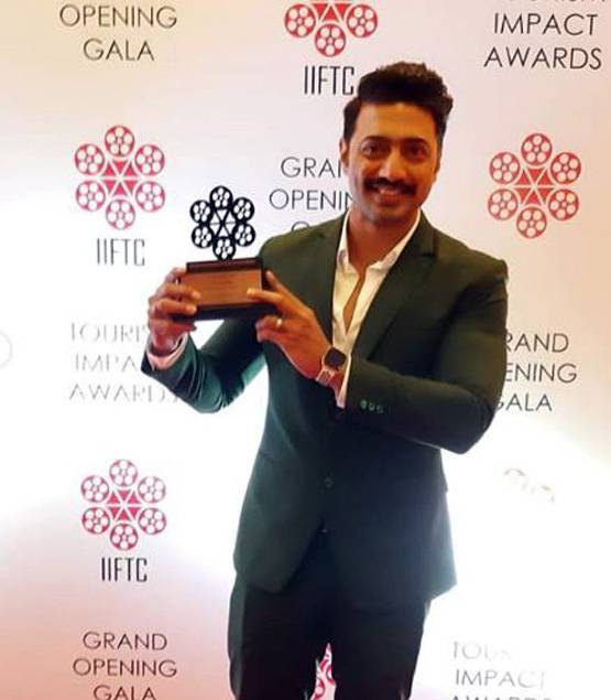 बचपन में बर्तन धोता था ये बंगाली सुपरस्टार, अब जीता है ऐसी लाइफ