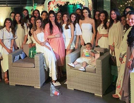 ईशा देओल की बेबी शावर पार्टी, गर्ल गैंग संग किया सेलिब्रेट