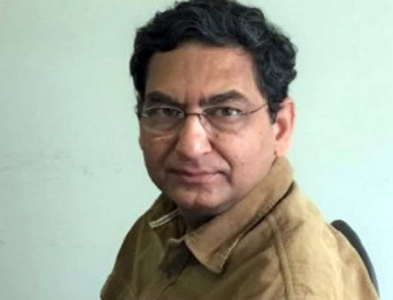 IAS की नौकरी छोड़, इन 5 लोगों ने शुरू किया खुद का बिजनेस