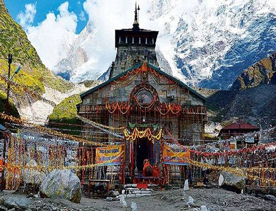 6 महीने बाद खुले केदारनाथ धाम के कपाट, दर्शन को उमड़े श्रद्धालु