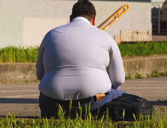 71 वर्षीय बुजुर्ग के पेट में था दर्द, सर्जरी में निकली 7 किलो की सिस्ट