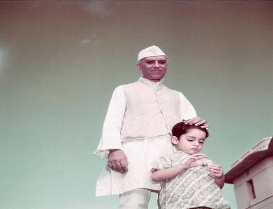 राजीव गांधी पहनते थे नेहरू जैकेट, आज भी जलवा बरकरार