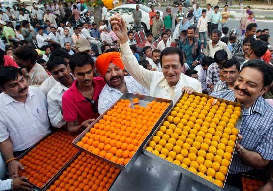 5 साल पहले मोदी को मिली थी प्रचंड जीत, जश्न का ऐसा था नज़ारा