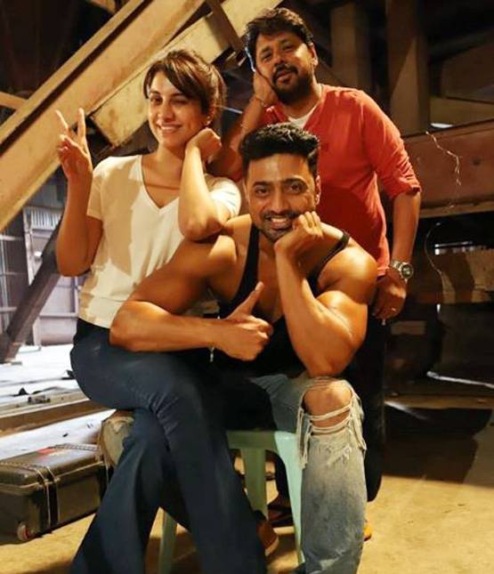 बचपन में बर्तन धोता था ये बंगाली सुपरस्टार, अब जीता है ऐसी लाइफ