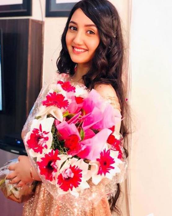 मेकअप रूम में की पढ़ाई, ऐसे पट‍ियाला बेब्स को मिले 10वीं में 93%