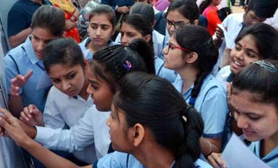 Haryana board: दर्जी की बेटी का कमाल, 12वीं में कॉमर्स की बनीं टॉपर