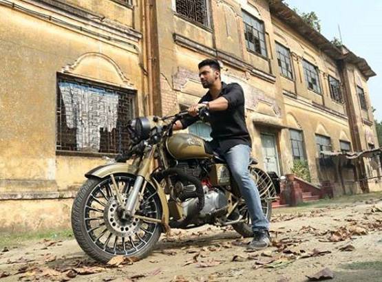 बचपन में बर्तन धोता था ये बंगाली सुपरस्टार, अब जीता है ऐसी लाइफ