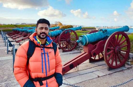 बचपन में बर्तन धोता था ये बंगाली सुपरस्टार, अब जीता है ऐसी लाइफ