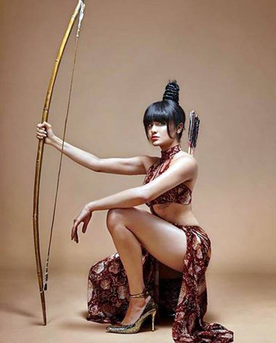 अदा शर्मा ने अपनी अगली फिल्म के लिए कराया न्यूड फोटोशूट! तस्वीरें वायरल