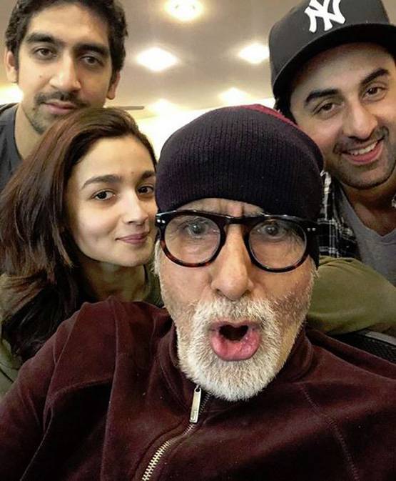 मिस्ट्री थ्रिलर फिल्म में नजर आएंगे अमिताभ, न्यू लुक में दिखा अलग अंदाज