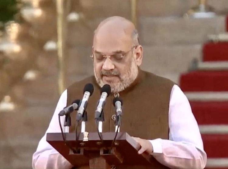 कारोबार के भी जीनियस हैं अमित शाह, इन शेयरों पर लगाते हैं दांव