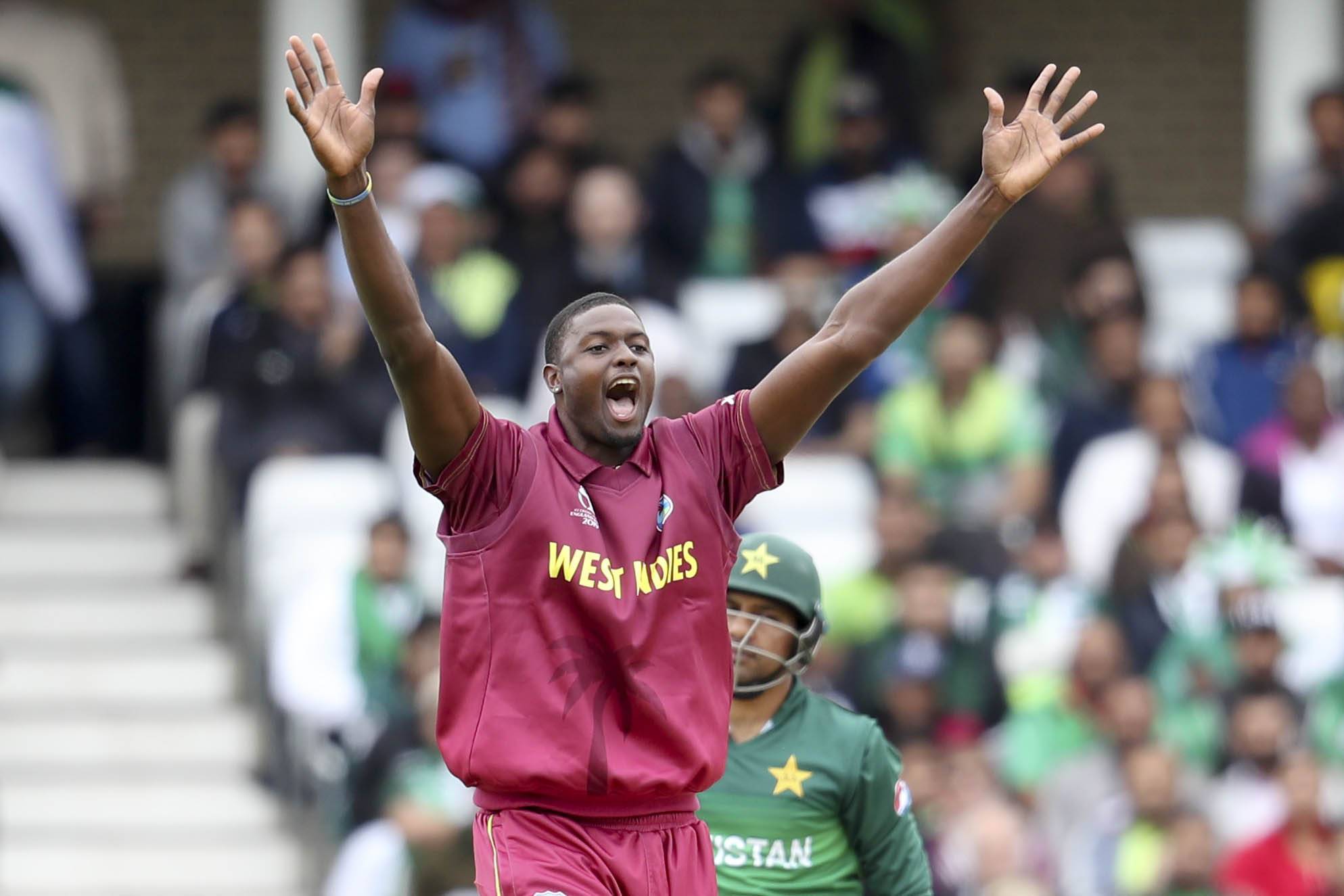 WC: पहले ही मैच में इंडीज ने PAK को पिलाया पानी, बना शर्मनाक रिकॉर्ड