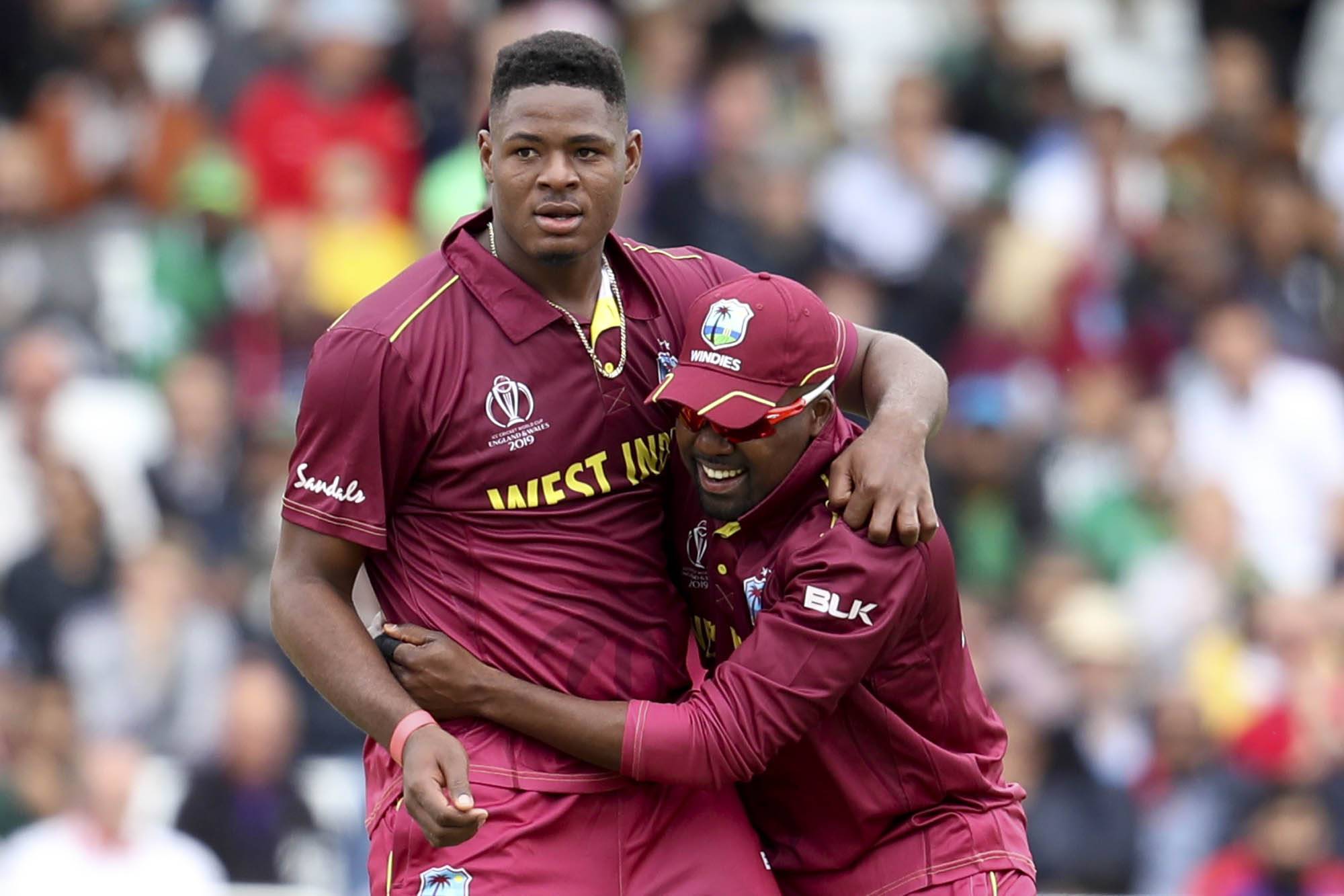 WC: पहले ही मैच में इंडीज ने PAK को पिलाया पानी, बना शर्मनाक रिकॉर्ड