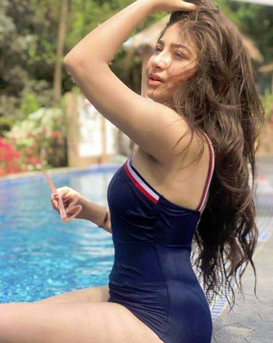 ये है मोहब्बतें के स्टार्स का गोवा हॉलिडे, पूल में यूं किया एंजॉय