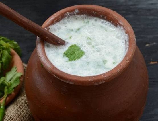 गर्मी के कहर से बचाएंगी ये 5 चीजें, रोजा खोलते वक्त थाली में जरूर करें शामिल