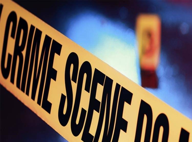 पति जेल गया तो बेल कराने पहुंचीं दो पत्नियां, चल गया चाक़ू