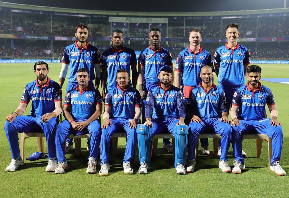 धोनी की बुजुर्ग टीम के सामने अय्यर के युवा, जानें कौन किस पर भारी