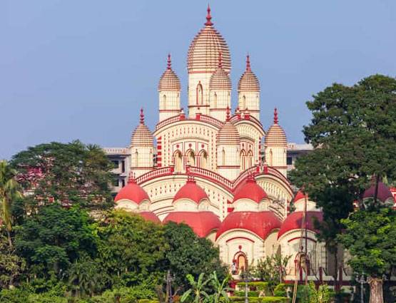 'इश्क के साहित्य' से 'रसगुल्ले' तक, कोलकाता की ये 8 चीजें हैं मशहूर