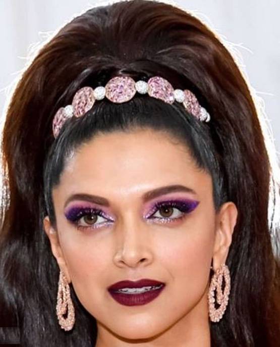 क्या प्रेग्नेंट हैं दीपिका पादुकोण? सोशल मीडिया पर वायरल है ये तस्वीर