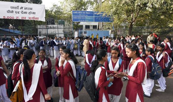 मजदूर का बेटा हरियाणा बोर्ड 12वीं का टॉपर, 500 में से 497 मार्क्स