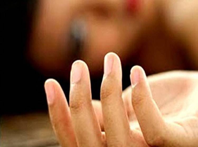 2 औरतों की दीवानगी: बचपन की GF ने किया BF की पत्नी का मर्डर