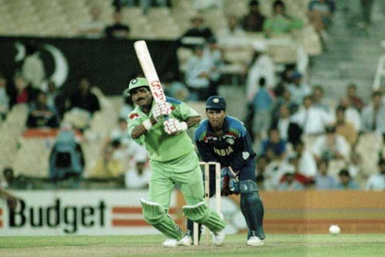 जब किरण मोरे को चिढ़ाने के लिए मेढक की तरह कूदे थे जावेद मियांदाद