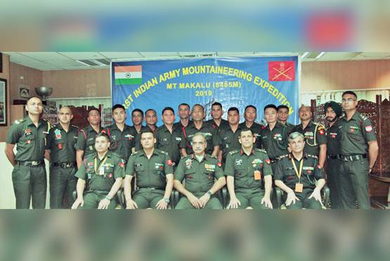 पहली बार इंडियन आर्मी ने खोजे 'हिम मानव' के निशान, देखें PHOTOS