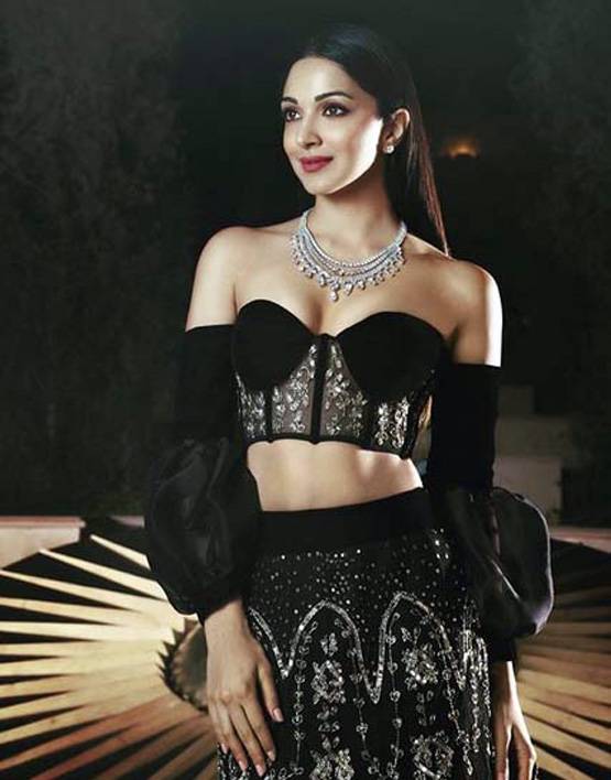 वाइब्रेटर वाले सीन से चर्चा में आई थीं कियारा, बनेंगी नई सनसनी!