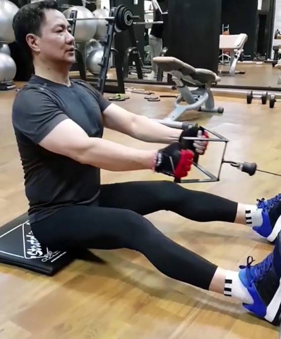 ये हैं देश के नए खेल मंत्री, स्कूल के दिनों में थे खिलाड़ी नंबर-1