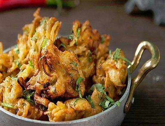 यहां मिलती है दुनिया की सबसे स्वादिष्ट और सस्ती कचौड़ी, दाम सिर्फ 25 पैसे