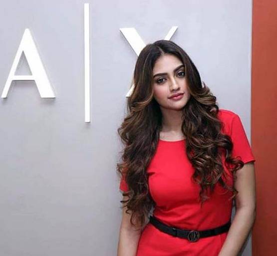 'बॉयफ्रेंड' पर था रेप का आरोप, विवादों के बीच भी चुनाव जीती एक्ट्रेस